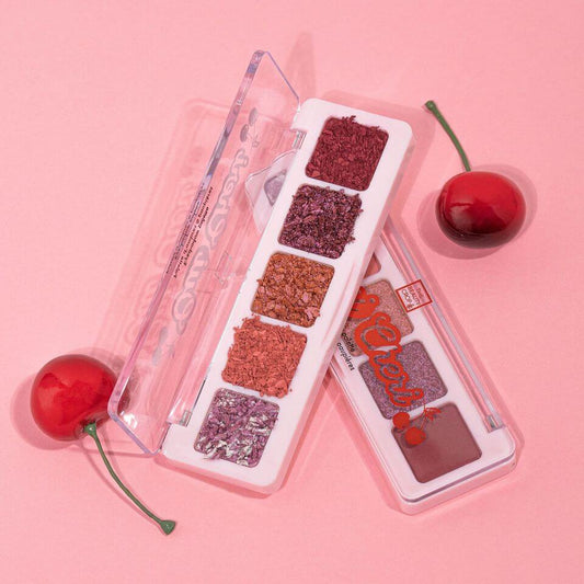 Oui Cherie Mini Treat Eyeshadow Palette